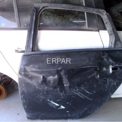 Opel Astra J Çıkma Sol Arka Kapı Siyah Orijinal 