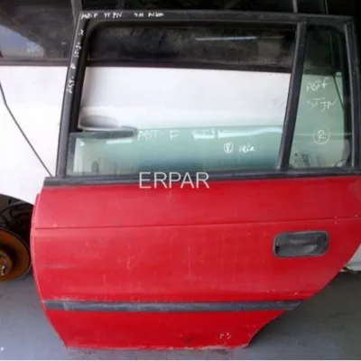 Opel Astra F SW Çıkma Sol Arka Kapı Kırmızı 