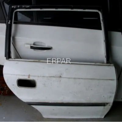 Opel Astra F SW Çıkma Sağ Arka Kapı Beyaz