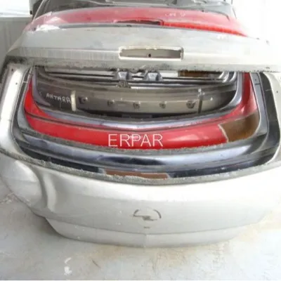 Opel Astra H Çıkma Gri Bagaj Kapağı