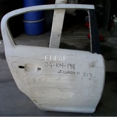 Opel Corsa D Çıkma Beyaz Sağ Arka Kapı