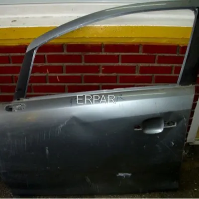 Opel Corsa D Çıkma Kapı Sol Ön