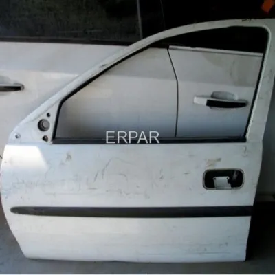 Opel Corsa B Çıkma Sol Ön Beyaz Kapı 