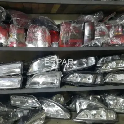 Opel Çıkma Far - Stop